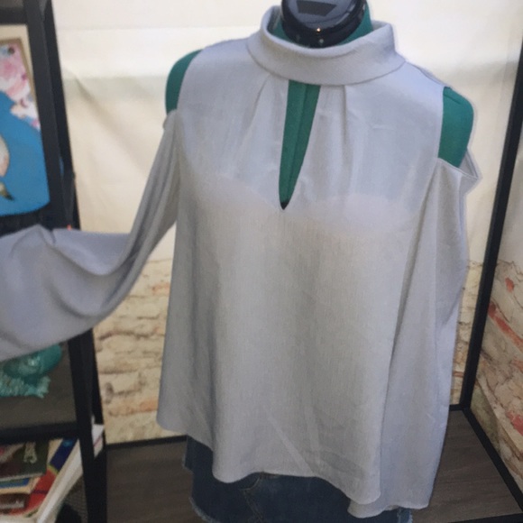 New Lush Powder Blue Cold Shoulder Key Hole Flutter Sleeve Blouse - Picture 1 of 8